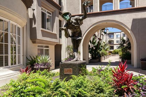 unit-a404-9253 Regents Rd, La Jolla, CA, 92037-9164 | Card Image