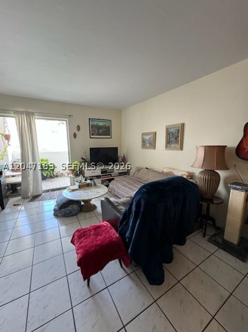 404-2000 Biarritz Dr, Miami Beach, FL, 33141-4469 | Card Image
