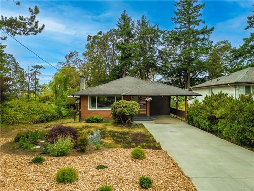 1299 Camrose Cres, Saanich, BC, V8P1N6 | Card Image