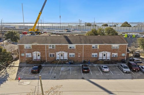 1315 Little Bay Ave, Norfolk, VA, 23503-1062 | Card Image