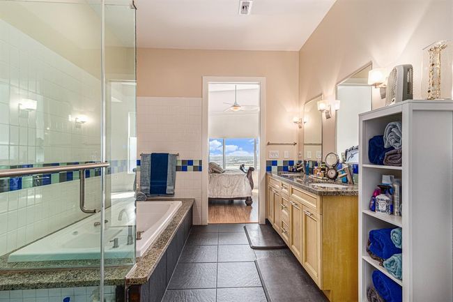 PRIMARY BATH | Image 15