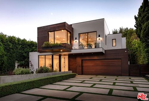 734 18th St, Santa Monica, CA, 90402 | Card Image
