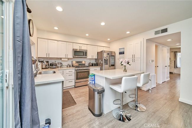 16011 Sugarpine Ln, Townhouse with 4 bedrooms, 3 bathrooms and 2 parking in Cerritos CA | Image 17