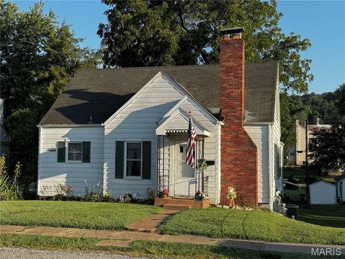 1211 N Carolina St, Louisiana, MO, 63353-2321 | Card Image