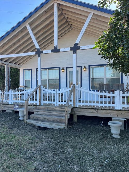 7740 N Us Highway 77, Schulenburg, TX, 78956-5573 | Card Image