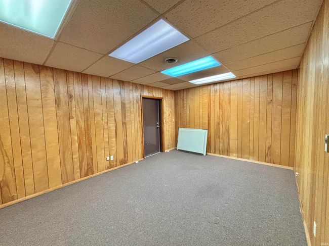 8 E Main St, Home with 0 bedrooms, 2 bathrooms and null parking in Bloomfield IN | Image 6