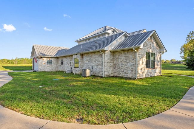 1028 Rs County Road 4261, House other with 3 bedrooms, 3 bathrooms and null parking in Emory TX | Image 14