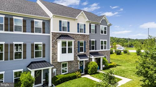 2005 Stargazers Rd, ROMANSVILLE, PA, 19320-4844 | Card Image