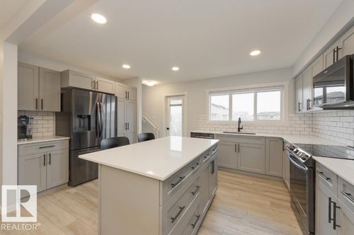 19620 27 Ave Nw, Edmonton, AB, T6M0X1 | Card Image