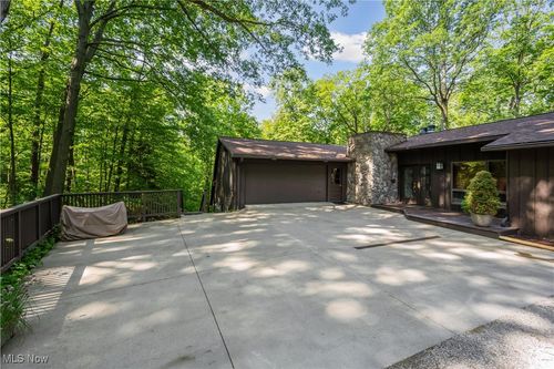 51709 Becker Rd, Wakeman, OH, 44889-9685 | Card Image