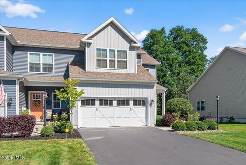 18 Idared Ln, Halfmoon, NY, 12065-4469 | Card Image