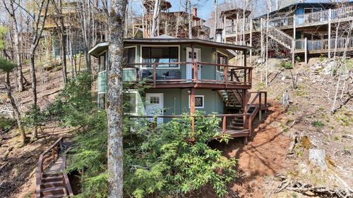 109 Beechwood Ln, Beech Mountain, NC, 28604-8024 | Card Image