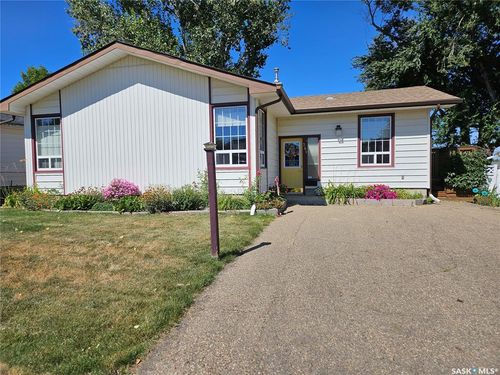 381 Allen Dr, Swift Current, SK, S9H3A4 | Card Image