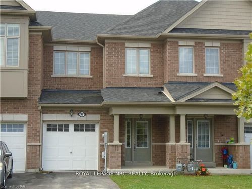 37 Sparkle Dr, Thorold, ON, L2V0H2 | Card Image