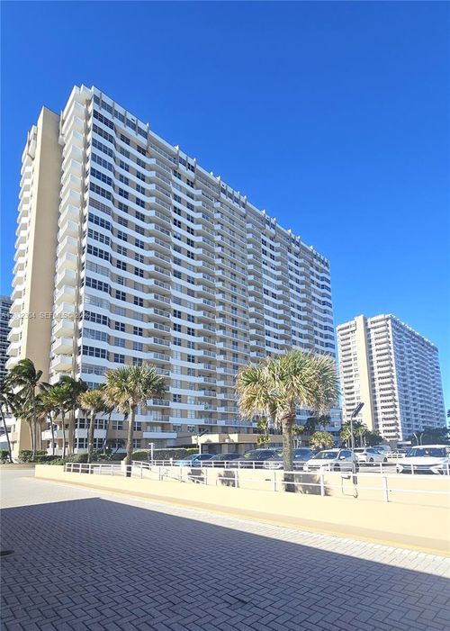 3d-1950 S Ocean Dr, Hallandale Beach, FL, 33009-5958 | Card Image