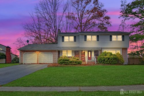 9 Dexter Rd, East Brunswick, NJ, 08816-2873 | Card Image