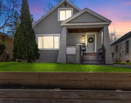 1054 Dickinson Street Se, Grand Rapids, MI, 49507 | Card Image