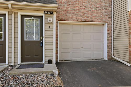 4-4821 Elm Dr N, Hugo, MN, 55038-7005 | Card Image