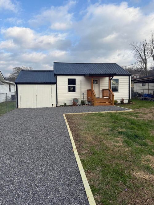 1204 Logan Ave, Rossville, GA, 30741-1820 | Card Image