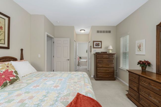 731 E Bluff Ct, Condo with 3 bedrooms, 4 bathrooms and null parking in Rochester Hills MI | Image 25