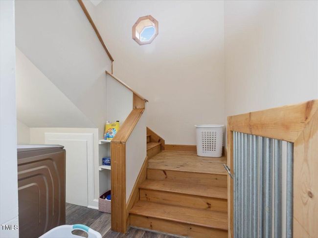 36-Staircase | Image 35