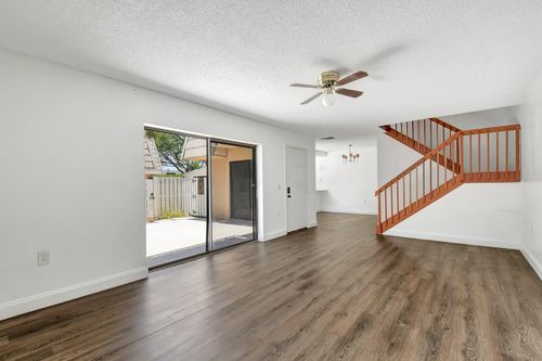 6604 66th Way, West Palm Beach, FL, 33409 | Card Image