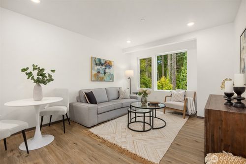 1349 Nolta Loop Ne, Bainbridge Island, WA, 98110-5537 | Card Image