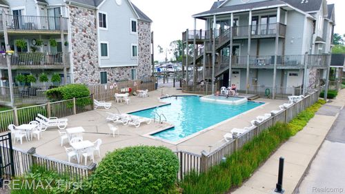 apt-203-37510 Jefferson Ave, Harrison Township, MI, 48045-2673 | Card Image