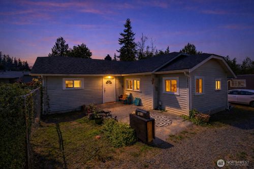 3817 E Sunset Dr, Bellingham, WA, 98226-5711 | Card Image