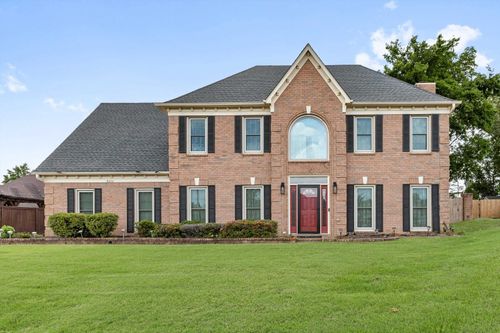 9054 Chimneyrock Blvd, Cordova, TN, 38016-1402 | Card Image