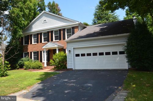 7585 Seabrook Ln, SPRINGFIELD, VA, 22153-2118 | Card Image