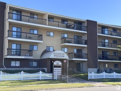 103 - 10511 19 Ave Nw, Condo with 2 bedrooms, 1 bathrooms and 1 parking in Edmonton AB | Image 1