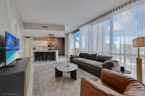 3402-851 Ne 1st Ave, Miami, FL, 33132-1853 | Card Image