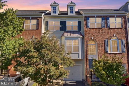 9717 Kennoway Ct, BRISTOW, VA, 20136-2633 | Card Image