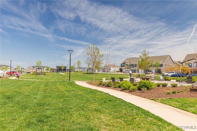 WALKING TRAIL/COMMON AREA | Image 30