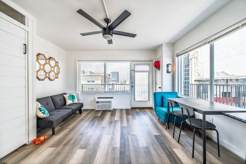 3501 Boardwalk, Atlantic City, NJ, 08401-6162 | Card Image