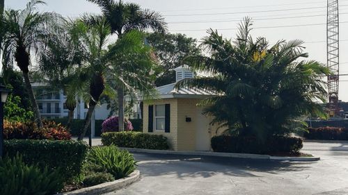 202-21 Colonial Club Dr, Boynton Beach, FL, 33435-8369 | Card Image