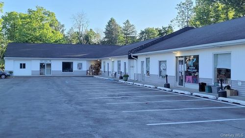 600 Violet Avenue, Hyde Park, NY, 12538 | Card Image