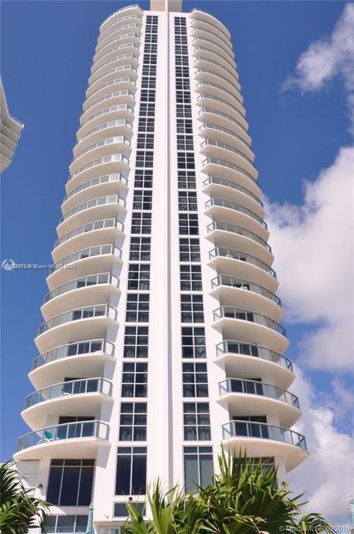 2402-18683 Collins Ave, Sunny Isles Beach, FL, 33160 | Card Image