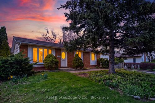 393 Enfield Rd, Burlington, ON, L7T2X5 | Card Image