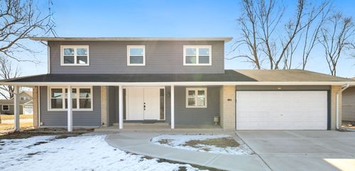 99 Essex Rd, Elk Grove Village, IL, 60007-3934 | Card Image