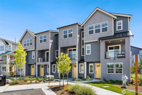 14-23340 Franklin Cir, Black Diamond, WA, 98010-9520 | Card Image