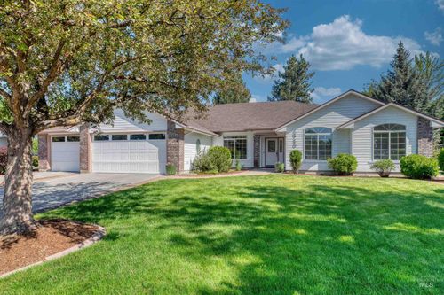 5950 W Plantation Ln, Boise, ID, 83703-2632 | Card Image