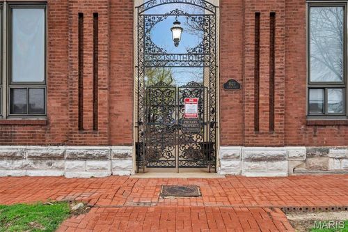 apt-206-1523 S 10th St, Saint Louis, MO, 63104-3736 | Card Image