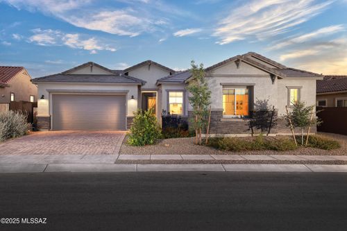 2567 W Plateau Ridge Drive, Oro Valley, AZ, 85742 | Card Image