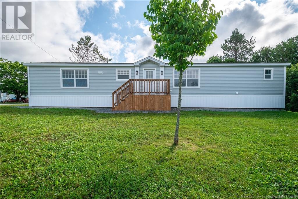 16 Darrell Ave, For Sale in Quispamsis Zoocasa