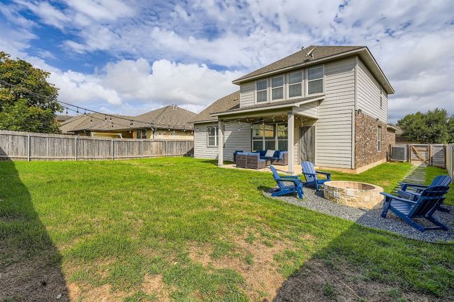 811 Clear Springs Holw, House other with 4 bedrooms, 3 bathrooms and null parking in Buda TX | Image 17