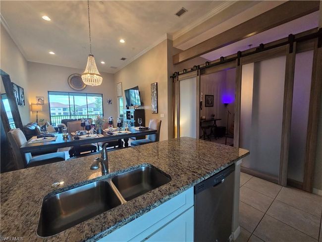 202 - 9366 Pocida Ct, Condo with 2 bedrooms, 2 bathrooms and 1 parking in Naples FL | Image 17
