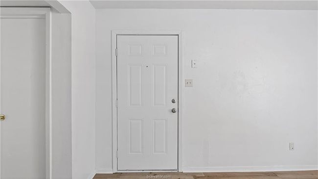 Entry | Image 9