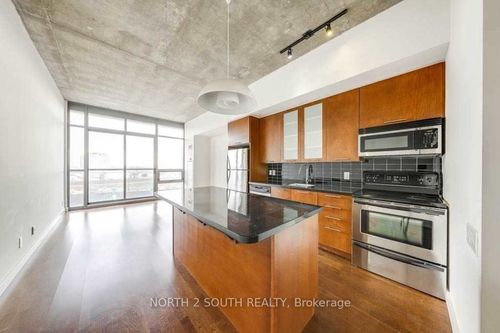 523-33 Mill St, Toronto, ON, M5A3R3 | Card Image